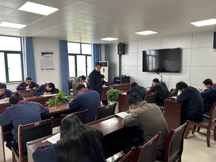 建材公司、檢測公司聯合開展管理人員業(yè)務提升考試
